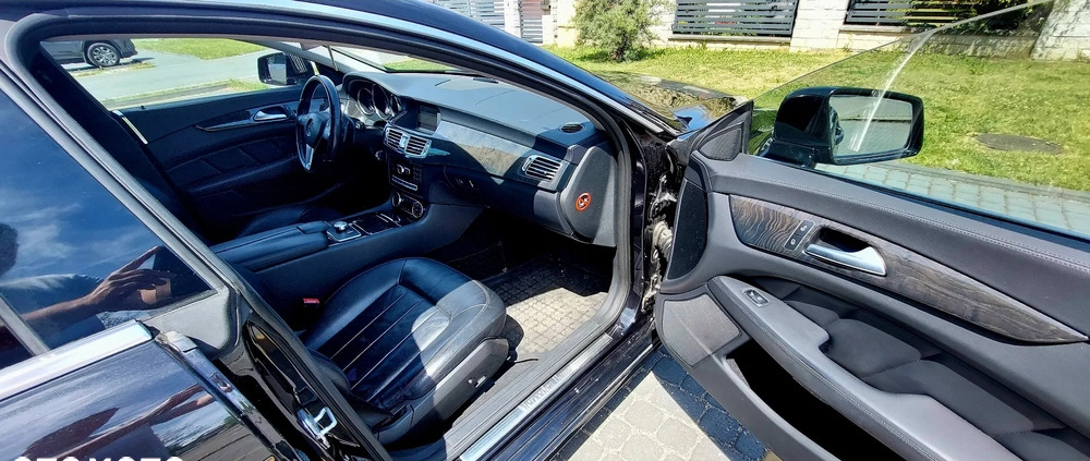 Mercedes-Benz CLS cena 57700 przebieg: 129300, rok produkcji 2012 z Czeladź małe 172
